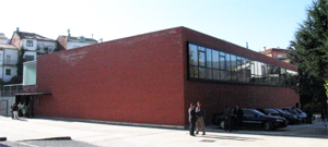 polideportivo fachada